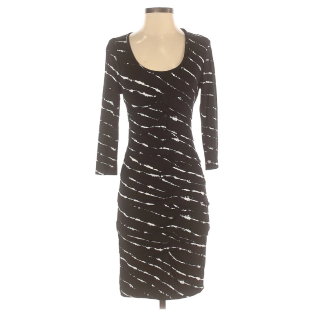 Artelier Nicole Miller ~ Sexy bodycon dress black white print